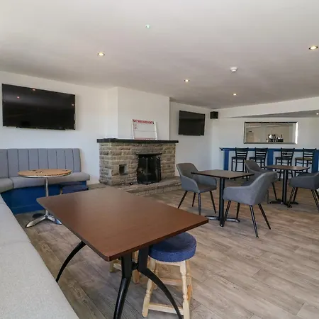 Lazy Dayz Дом отдыха *